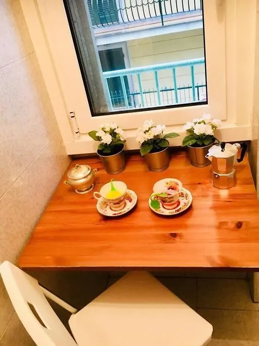 Cozy Studio 3 Minute Walk To Sea And Center Rapallo Apartment